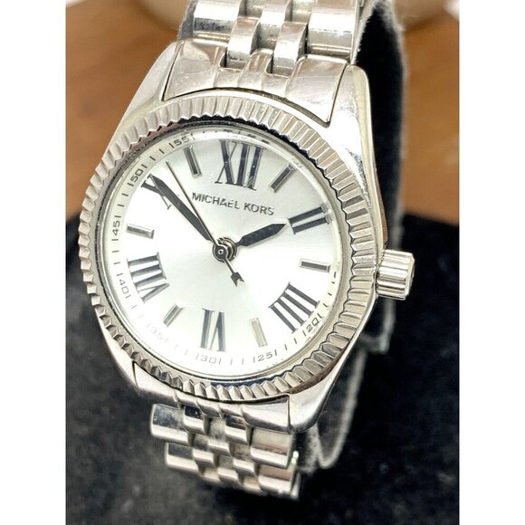 Michael Kors Women's Watch MK3228 Lexington Quartz Silver Stainless Steel 26mm - Picture 1 of 13